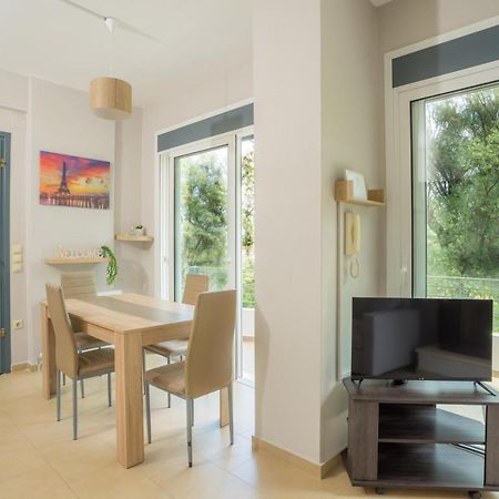 Irida'S Guesthouse Nikiana Bagian luar foto