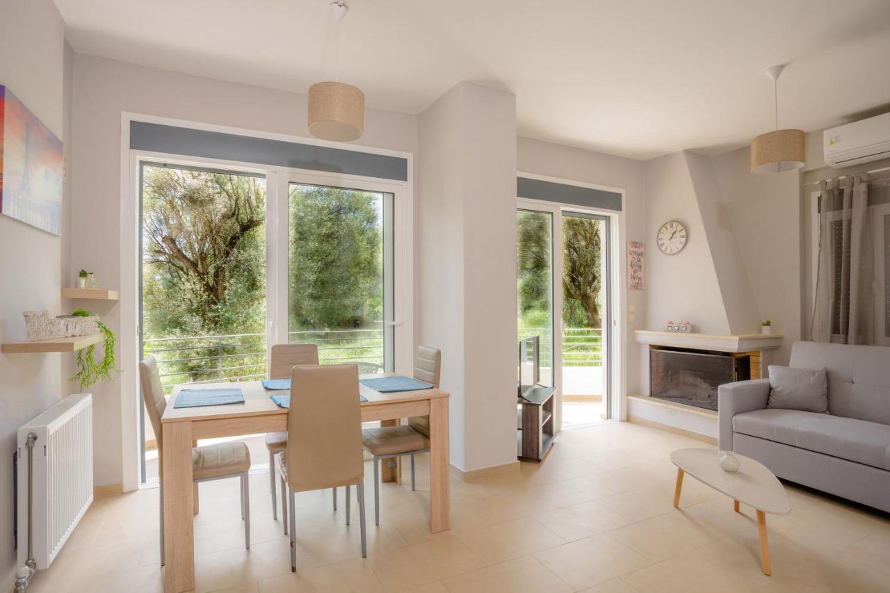 Irida'S Guesthouse Nikiana Bagian luar foto